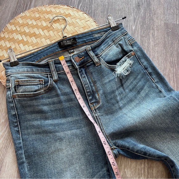 Judy blue high rise skinny jeans - Picture 4 of 6